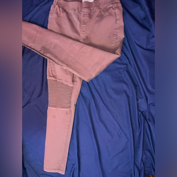 Coral size medium wishlist jeans - Picture 8 of 8